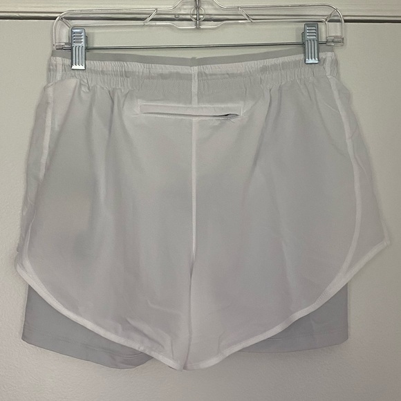 Nike DriFit shorts - Picture 2 of 5